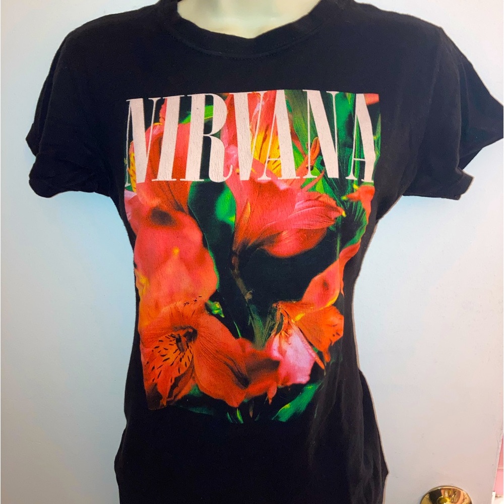 Nirvana Women’s Lily Tee